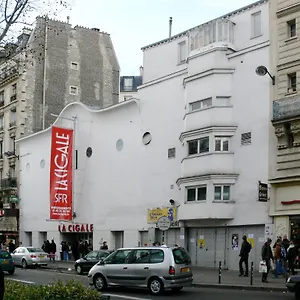 Parking Gratuit - Montmartre Charme & Patio Prive - Sacre-coeur Metro Anvers , Paris France